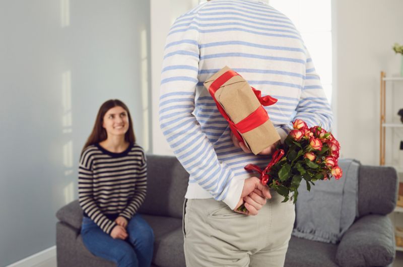 Gift tradition on Valentine's Day